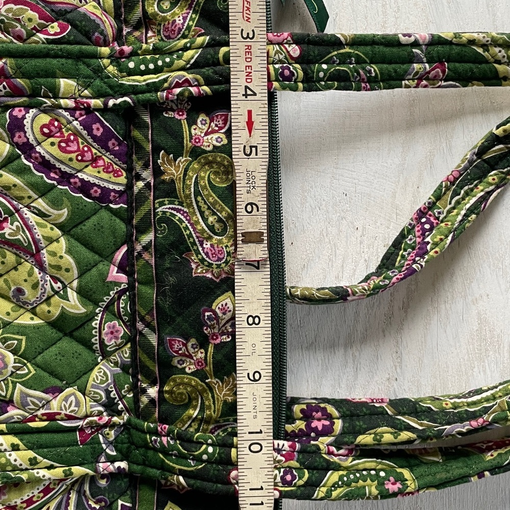 Retired Chelsea Green Vera Bradley Paisley Quilted Tote - Picture 4 of 5
